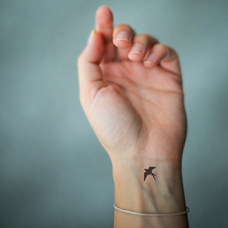 Tattoo Ark - Flash Lips Peace